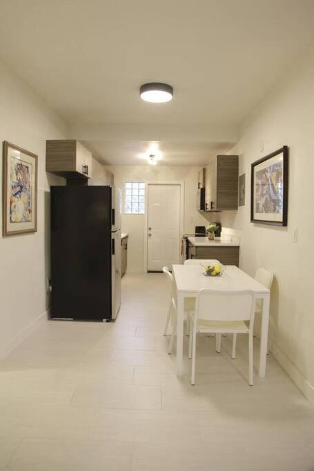 Apartment 3 Designer In The Upper East-side